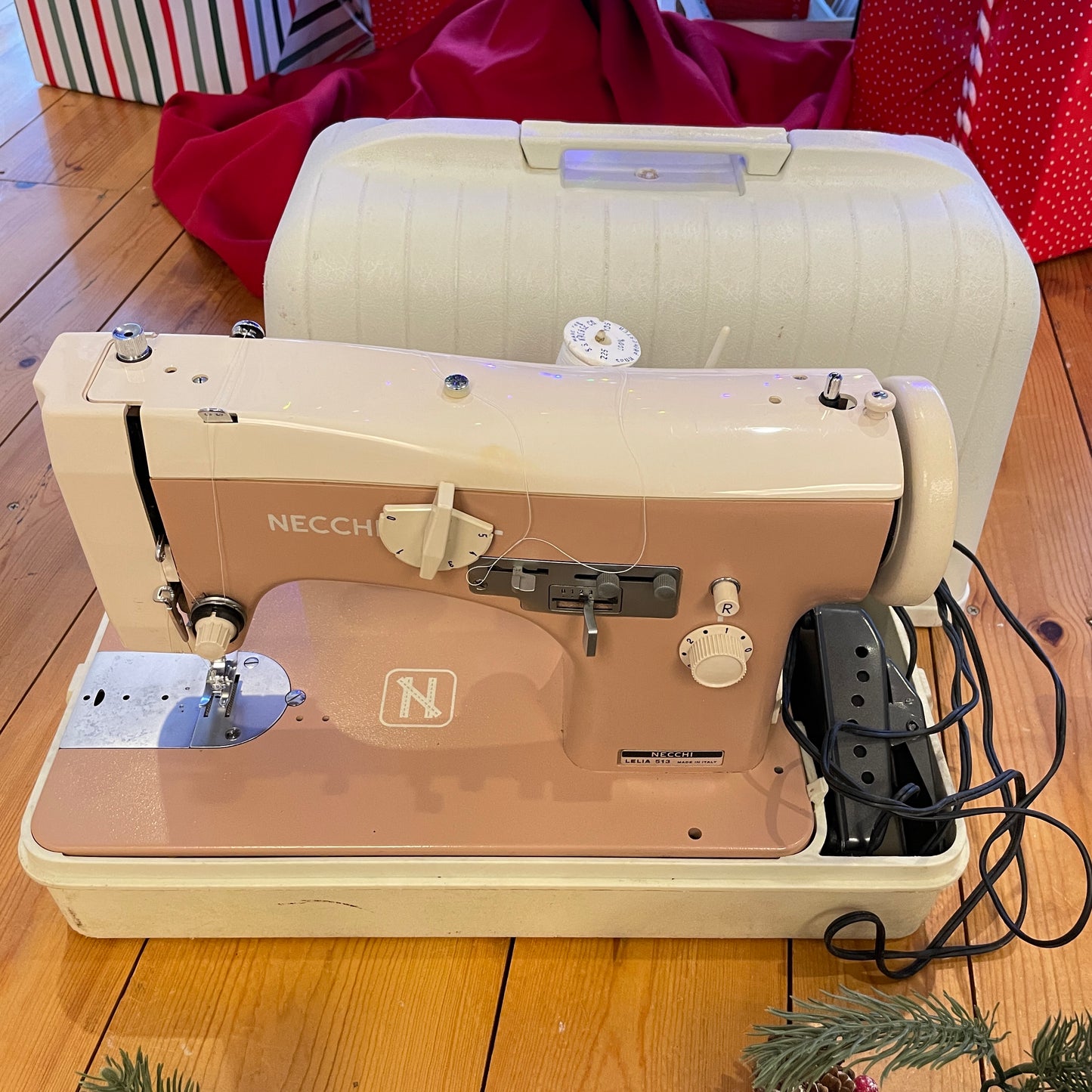 Necchi Sewing Machine - Lelia 513