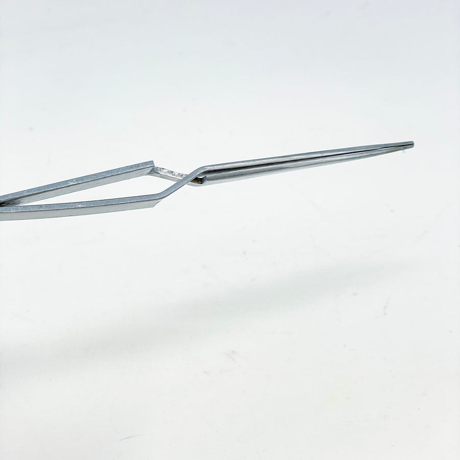 Cross Locking Tweezers