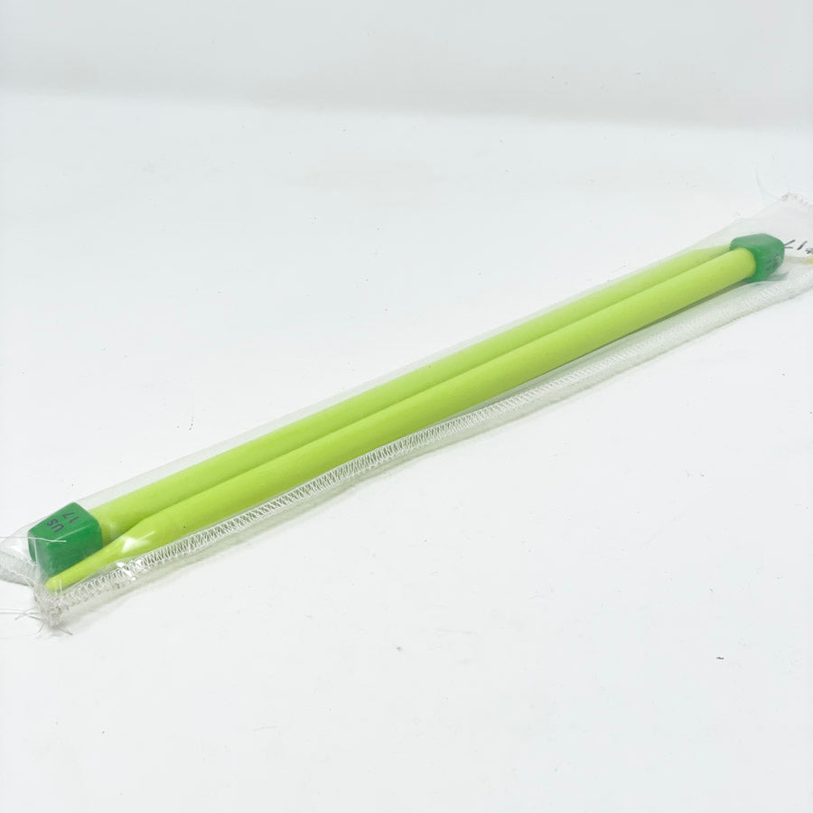 Stock Item: Plastic Knitting Needles – Pick-a-Size