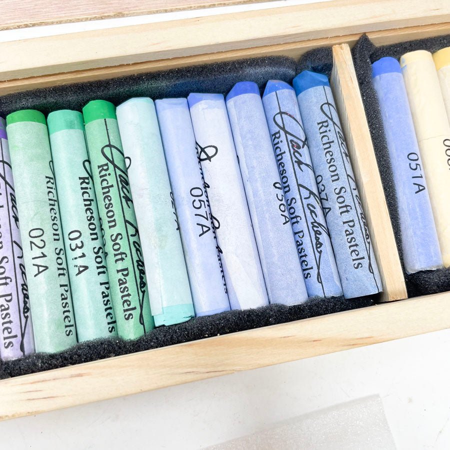 Jack Richeson Yarka Pastels Set of 30