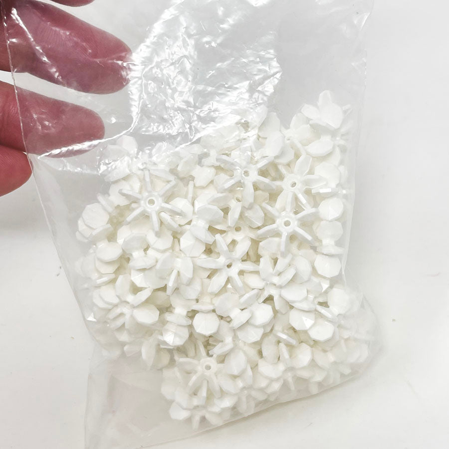 White Plastic Star Beads