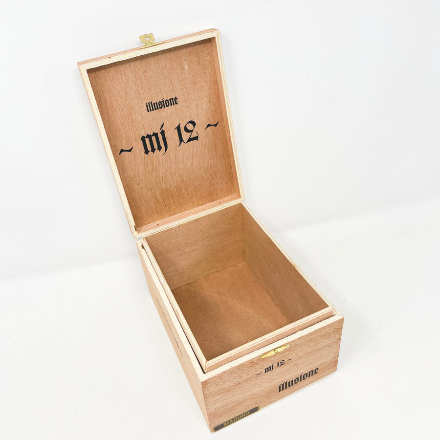 MJ 12 Cigar Box