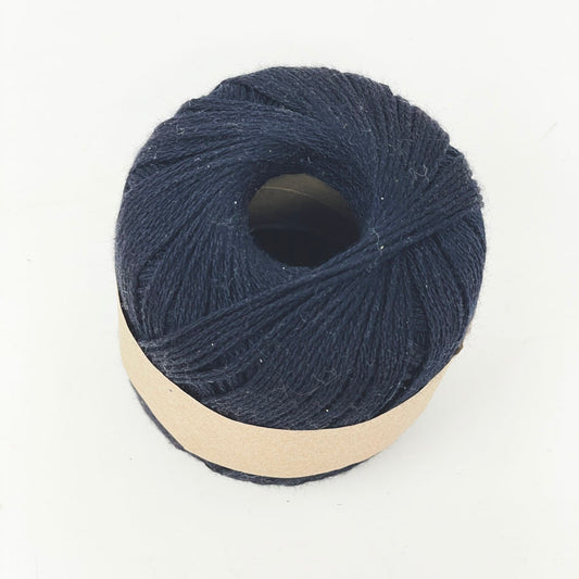 Black Yarn - B