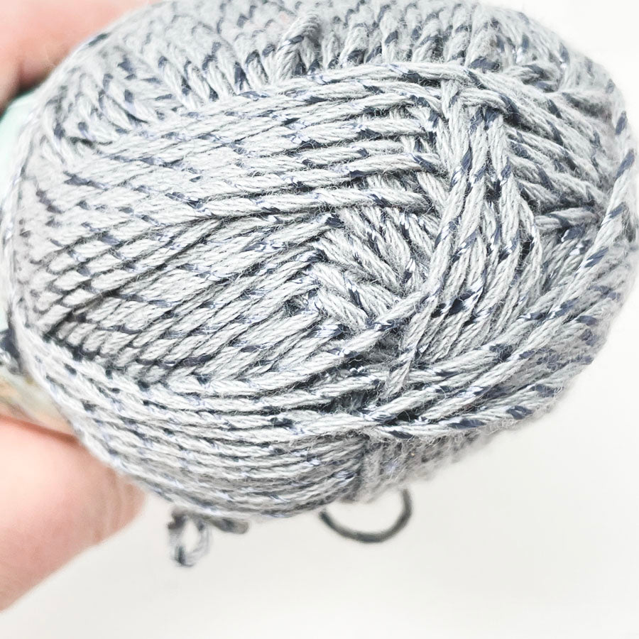 Mimosa Yarn Bee Gray Yarn Remnant