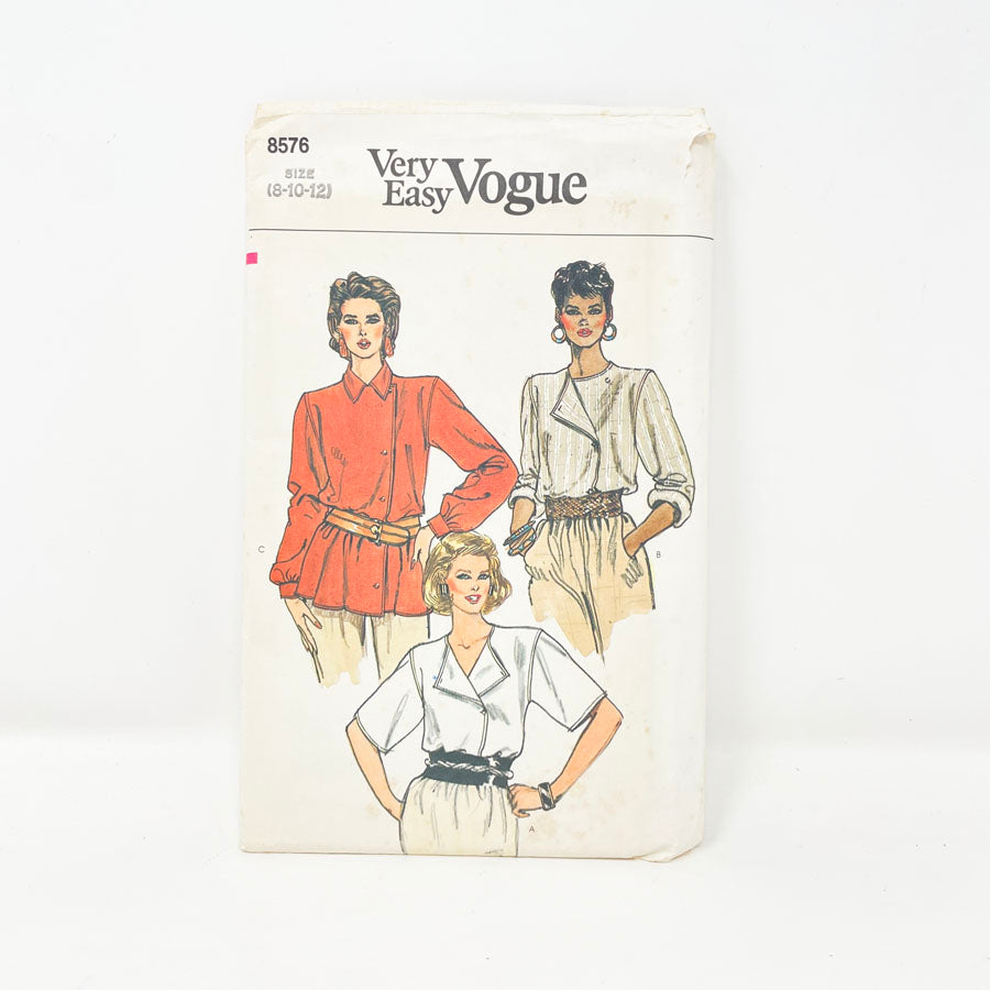 Vogue 8576 1980s Sewing Pattern - Top (8-12)