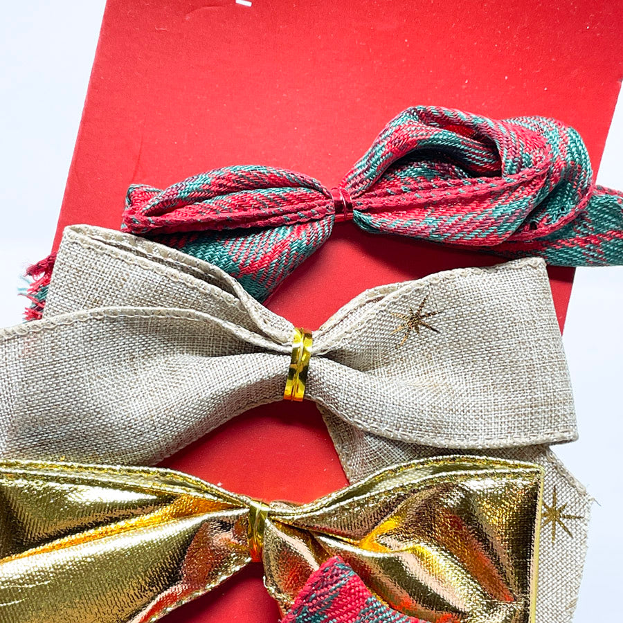 Six Holiday Bows