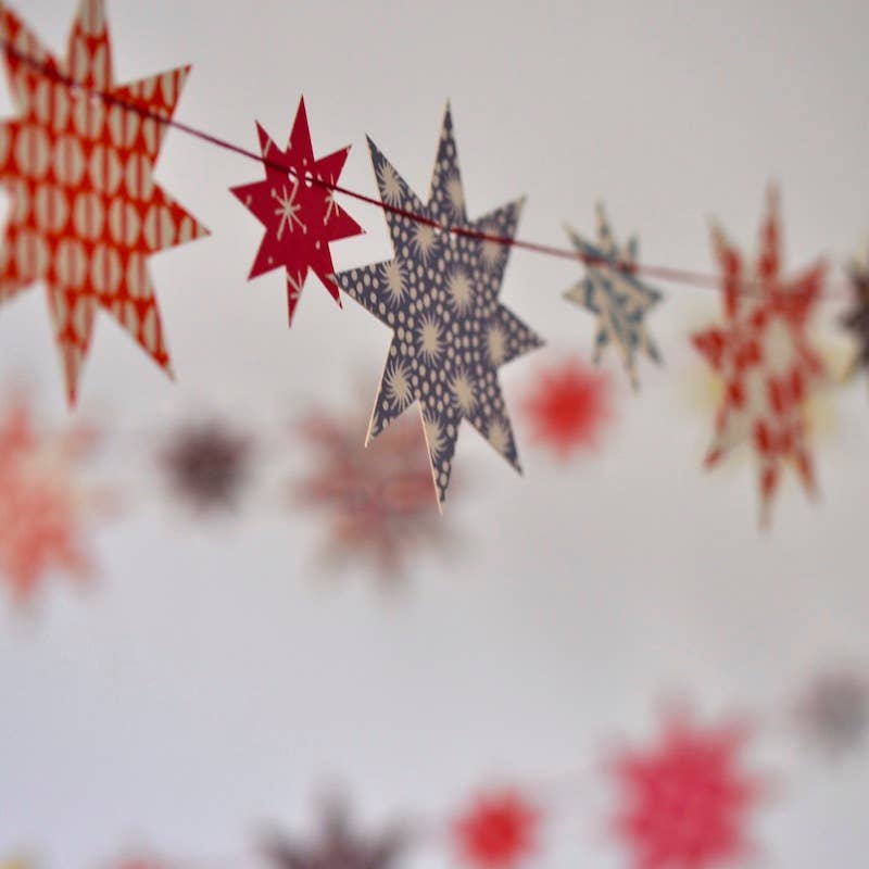 NEW // Cambridge Imprint - Make A Star Garland