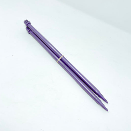 Stock Item: Plastic Knitting Needles – Pick-a-Size